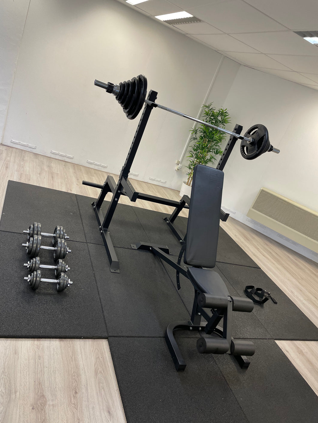 Squat Rack - Complete Home Gym